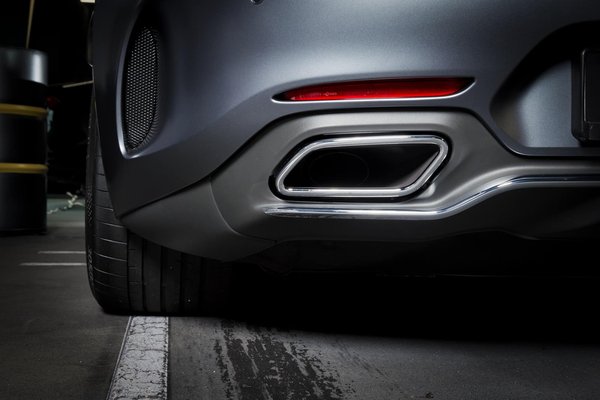 Échappement en inox : quels avantages par rapport à l'acier ?